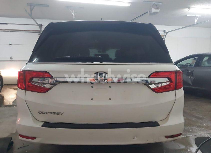 Photo 17 of 2018 Honda Odyssey EX-L (VIN 5FNRL6H76JB101095)