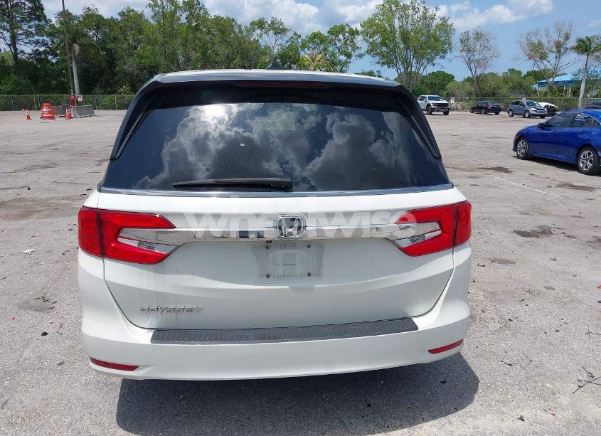 Photo 17 of 2018 Honda Odyssey EX-L (VIN 5FNRL6H76JB111027)