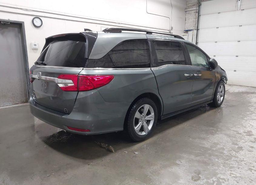 Photo 4 of 2019 Honda Odyssey EX-L (VIN 5FNRL6H76KB062123)