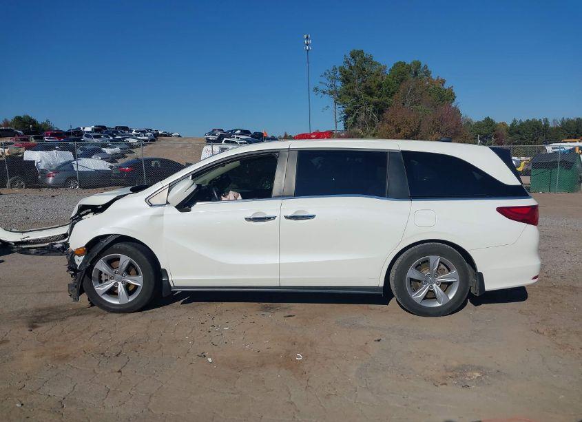 Photo 15 of 2019 Honda Odyssey EX-L (VIN 5FNRL6H76KB084218)