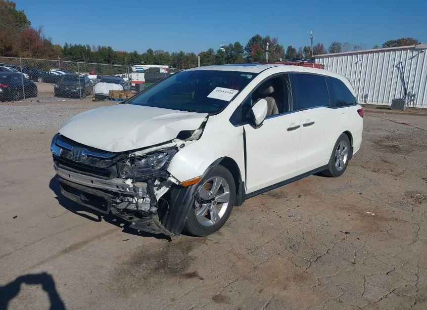 Photo 2 of 2019 Honda Odyssey EX-L (VIN 5FNRL6H76KB084218)