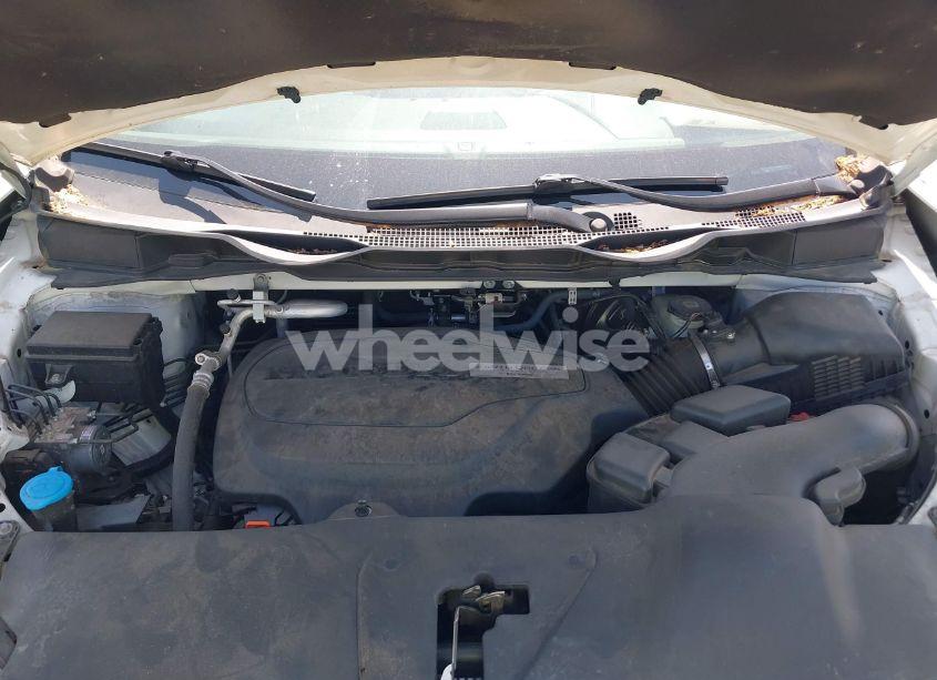 Photo 10 of 2019 Honda Odyssey EX-L (VIN 5FNRL6H76KB101969)