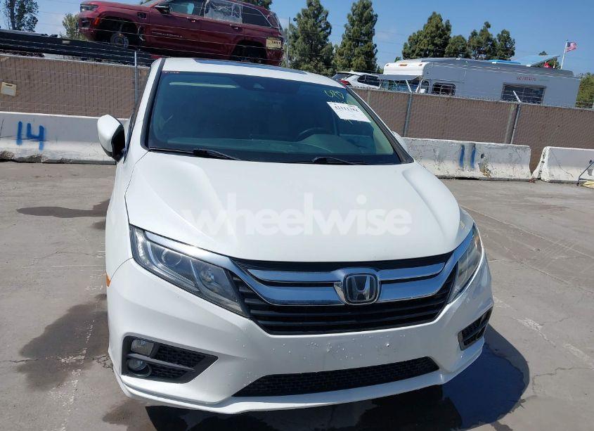 Photo 12 of 2020 Honda Odyssey (VIN 5FNRL6H76LB028748)