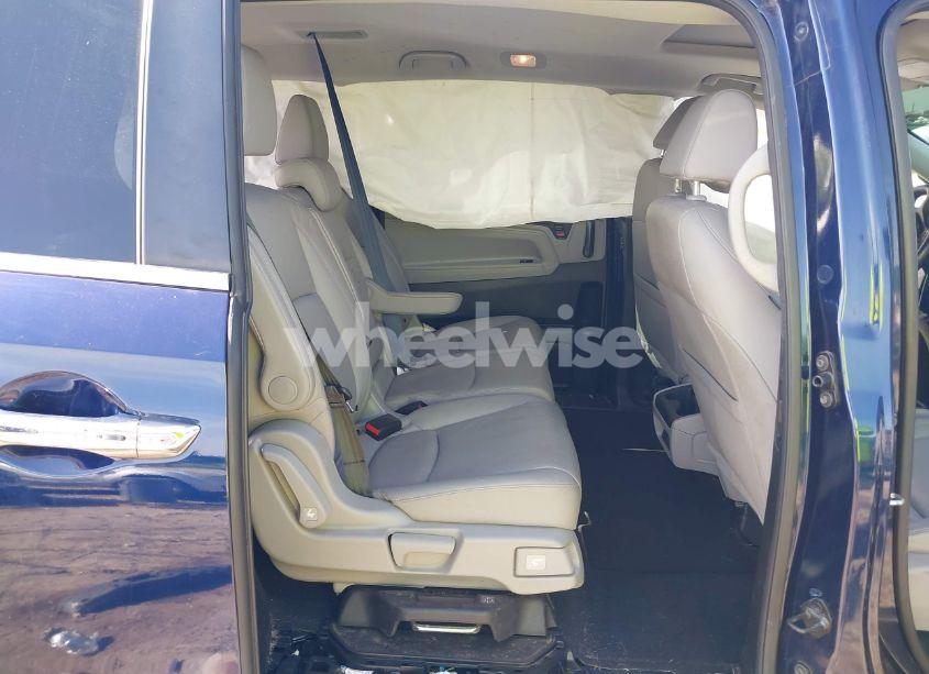 Photo 8 of 2020 Honda Odyssey EX-L/EX-L W/NAVI RES (VIN 5FNRL6H76LB039202)