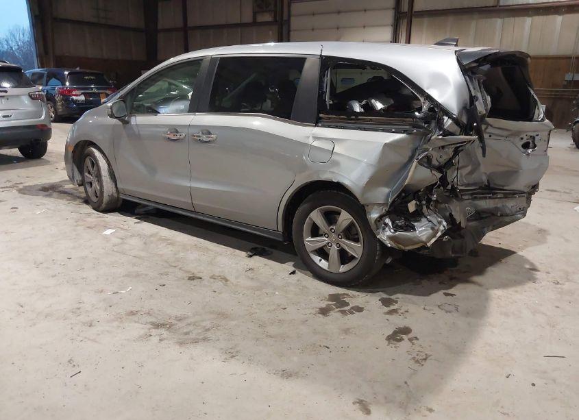 Photo 3 of 2020 Honda Odyssey EX-L/EX-L W/NAVI RES (VIN 5FNRL6H76LB064035)