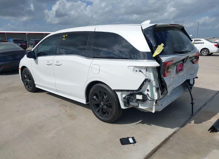 Photo 3 of 2024 Honda Odyssey SPORT (VIN 5FNRL6H76RB067784)