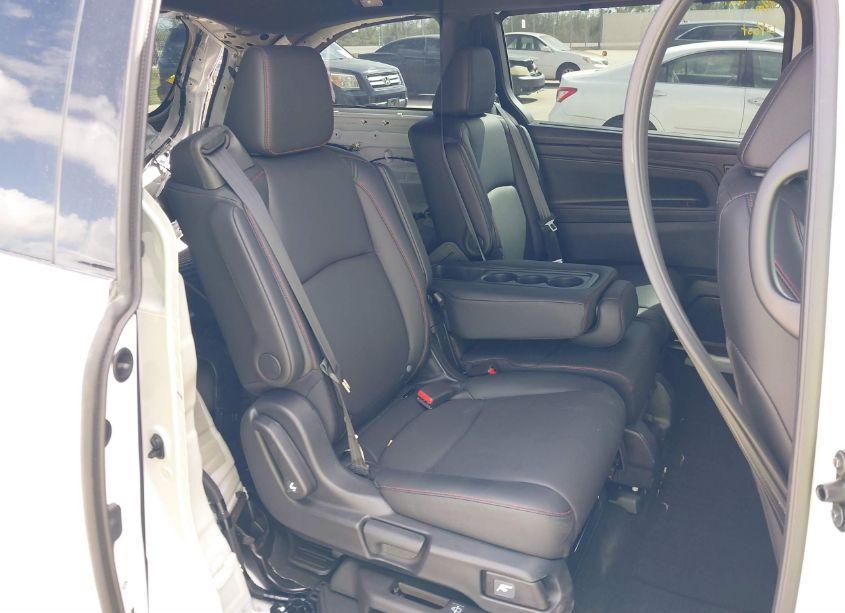 Photo 8 of 2024 Honda Odyssey SPORT (VIN 5FNRL6H76RB067784)