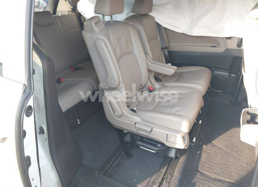 Photo 8 of 2018 Honda Odyssey EX-L (VIN 5FNRL6H77JB026441)