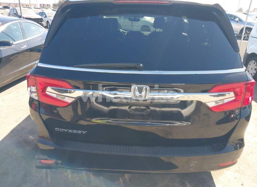 Photo 16 of 2018 Honda Odyssey EX-L (VIN 5FNRL6H77JB064686)