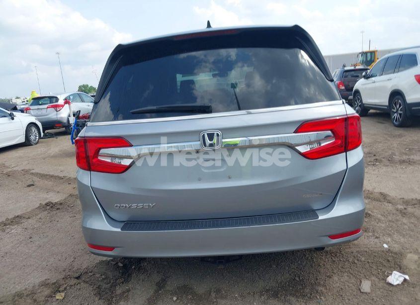 Photo 17 of 2018 Honda Odyssey EX-L (VIN 5FNRL6H77JB079219)