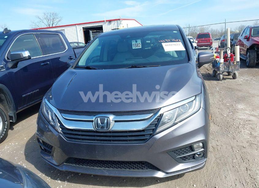 Photo 12 of 2018 Honda Odyssey EX-L (VIN 5FNRL6H77JB101803)