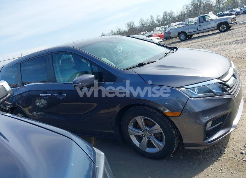 Photo 13 of 2018 Honda Odyssey EX-L (VIN 5FNRL6H77JB101803)