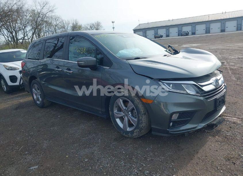 2019 Honda Odyssey EX-L (VIN 5FNRL6H77KB038140) main photo