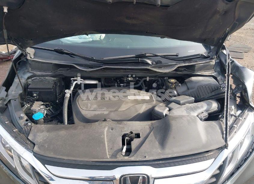 Photo 10 of 2019 Honda Odyssey EX-L (VIN 5FNRL6H77KB038140)