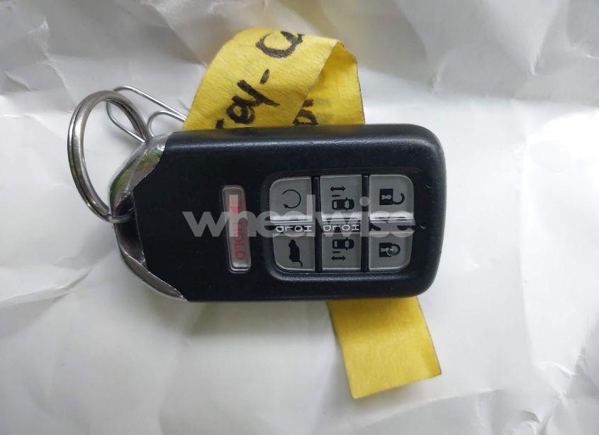 Photo 11 of 2019 Honda Odyssey EX-L (VIN 5FNRL6H77KB085572)