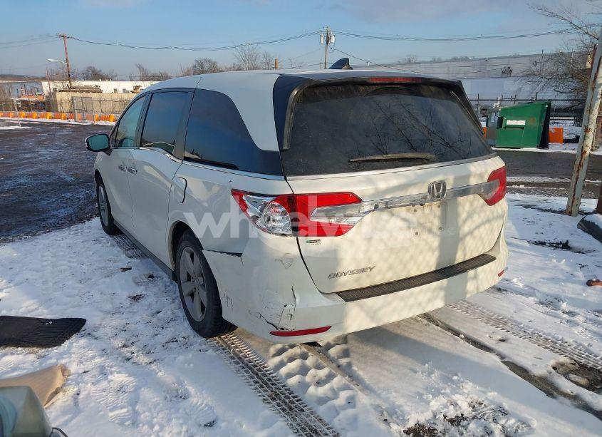 Photo 3 of 2019 Honda Odyssey EX-L (VIN 5FNRL6H77KB085572)