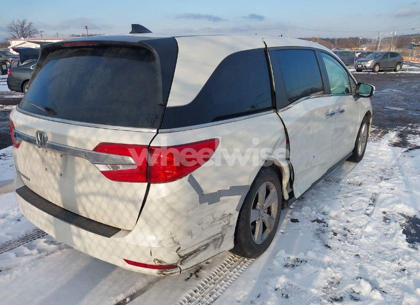 Photo 4 of 2019 Honda Odyssey EX-L (VIN 5FNRL6H77KB085572)