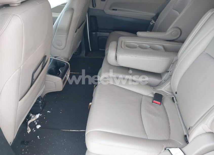 Photo 8 of 2019 Honda Odyssey EX-L (VIN 5FNRL6H77KB085572)