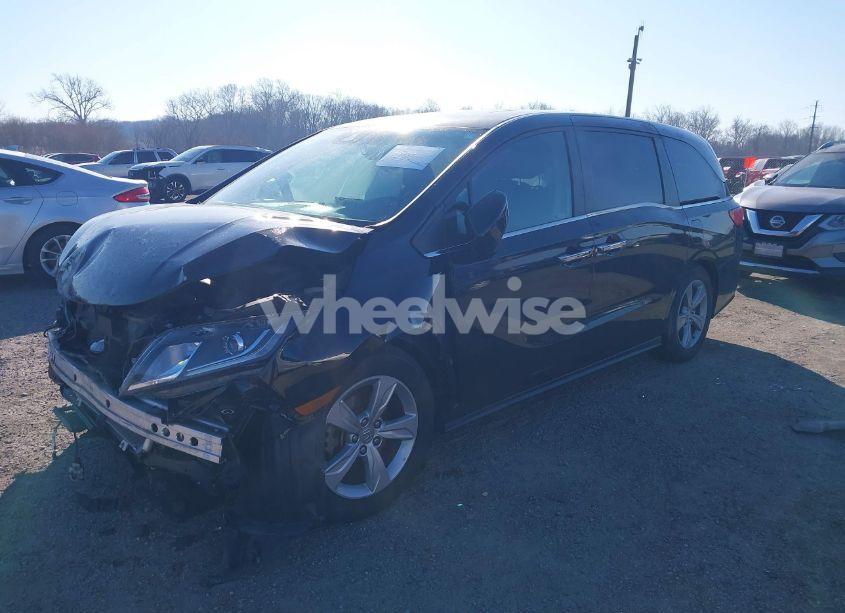 Photo 2 of 2019 Honda Odyssey EX-L (VIN 5FNRL6H77KB097835)