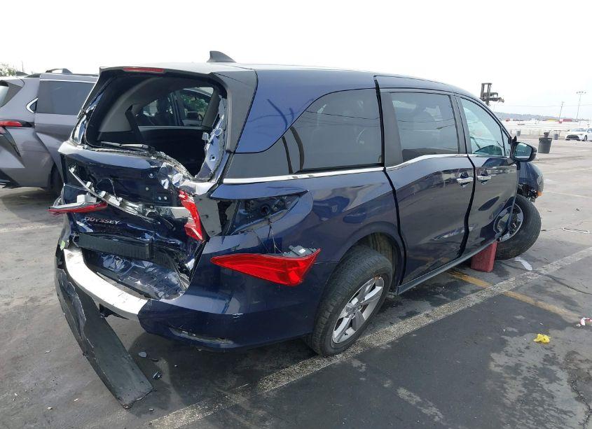 Photo 4 of 2019 Honda Odyssey EX-L (VIN 5FNRL6H77KB127822)