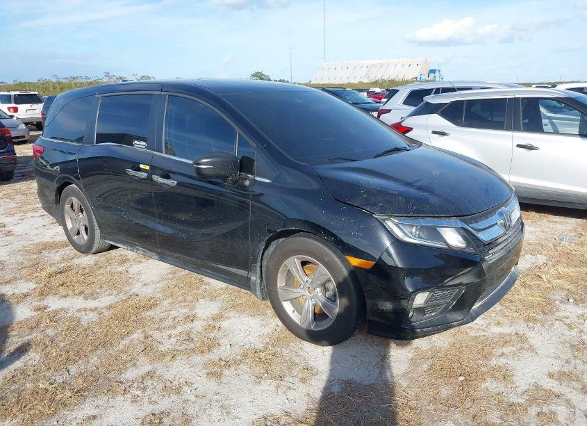 2020 Honda Odyssey (VIN 5FNRL6H77LB019220) main photo