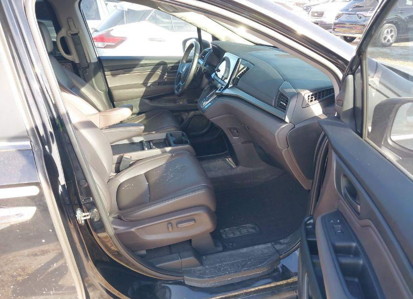 Photo 5 of 2020 Honda Odyssey (VIN 5FNRL6H77LB019220)