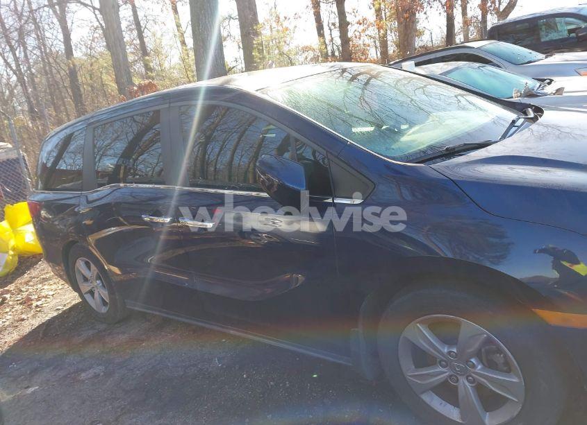 Photo 13 of 2020 Honda Odyssey EX-L/EX-L W/NAVI RES (VIN 5FNRL6H77LB055098)