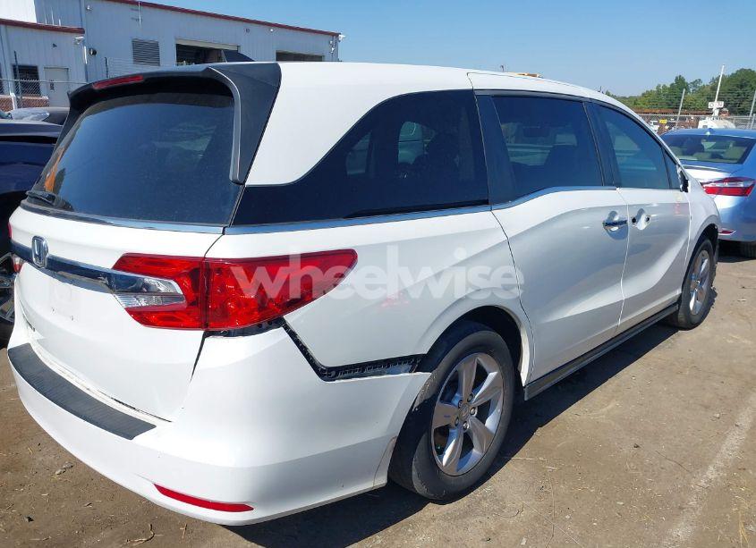 Photo 4 of 2020 Honda Odyssey EX-L/EX-L W/NAVI RES (VIN 5FNRL6H77LB058485)