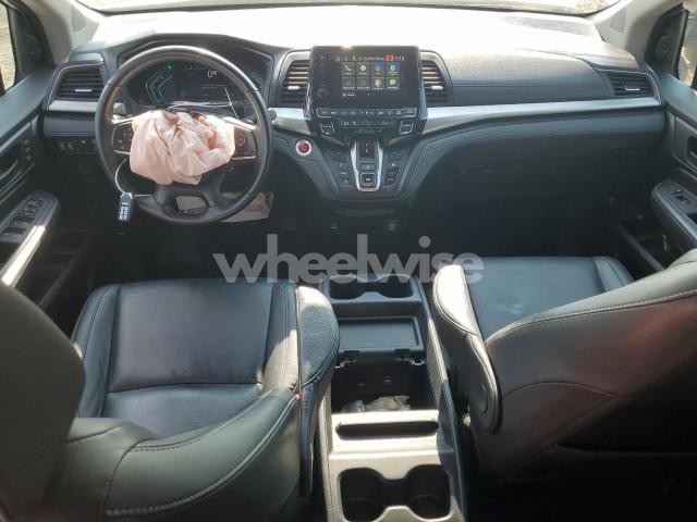 Photo 10 of 2021 HONDA ODYSSEY EXL (VIN 5FNRL6H77MB015234)