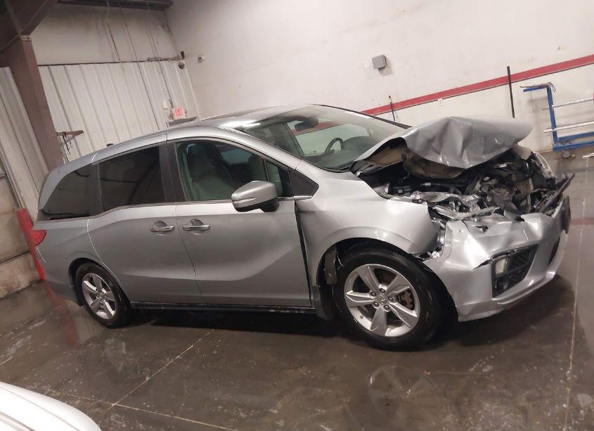 Photo 13 of 2018 Honda Odyssey EX-L (VIN 5FNRL6H78JB031406)