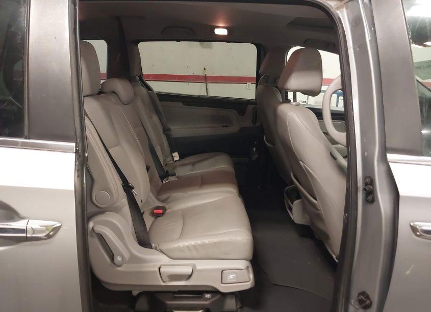 Photo 8 of 2018 Honda Odyssey EX-L (VIN 5FNRL6H78JB031406)