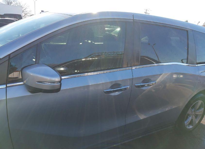 Photo 14 of 2018 Honda Odyssey EX-L (VIN 5FNRL6H78JB048271)