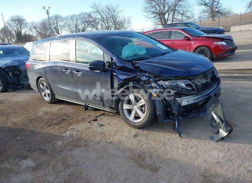 2018 Honda Odyssey EX-L (VIN 5FNRL6H78JB059805) main photo