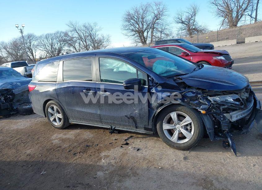 Photo 13 of 2018 Honda Odyssey EX-L (VIN 5FNRL6H78JB059805)