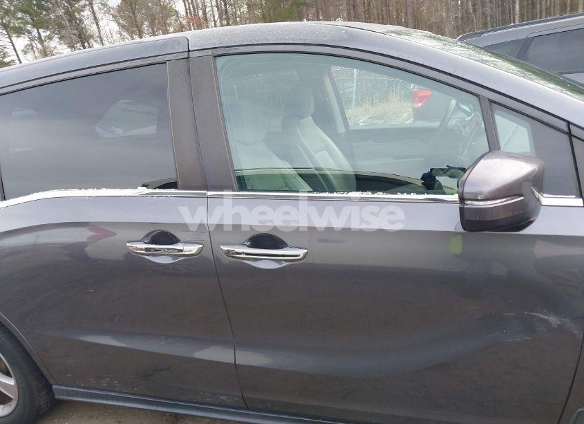 Photo 14 of 2018 Honda Odyssey EX-L (VIN 5FNRL6H78JB070934)