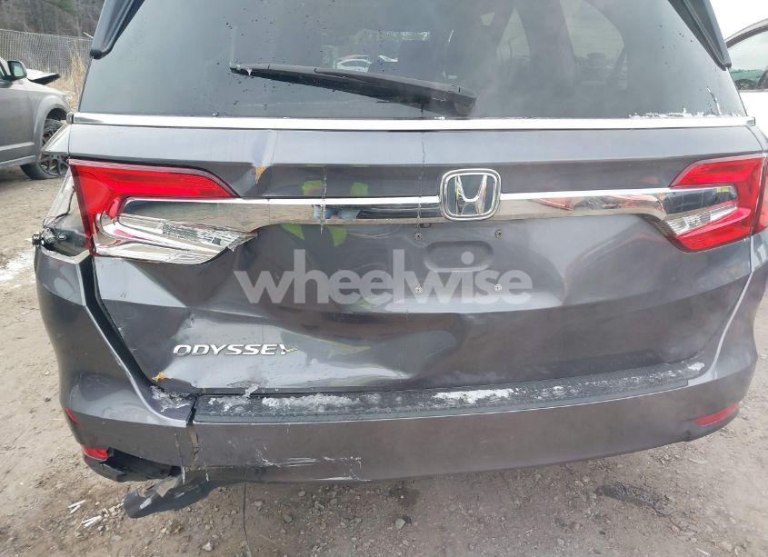 Photo 19 of 2018 Honda Odyssey EX-L (VIN 5FNRL6H78JB070934)