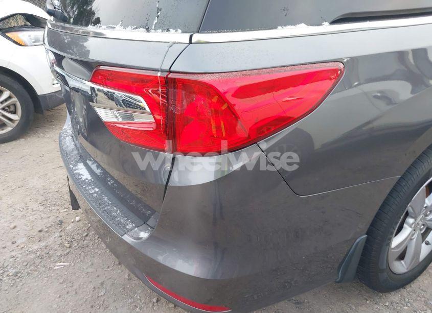 Photo 20 of 2018 Honda Odyssey EX-L (VIN 5FNRL6H78JB070934)