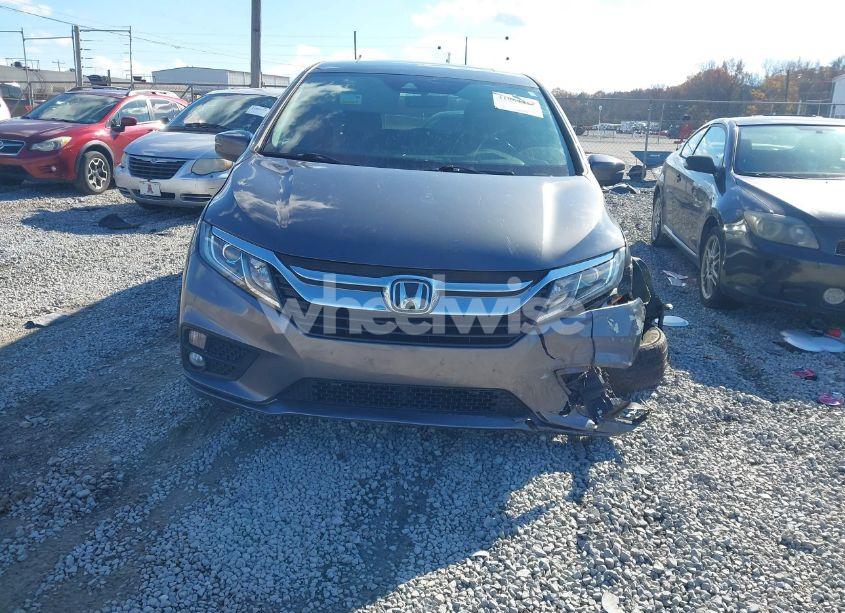 Photo 12 of 2018 Honda Odyssey EX-L (VIN 5FNRL6H78JB080136)