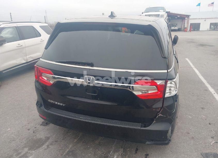 Photo 17 of 2018 Honda Odyssey EX-L (VIN 5FNRL6H78JB081349)