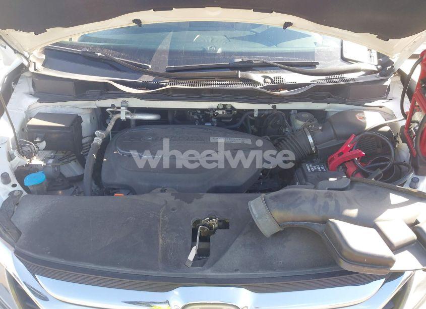 Photo 10 of 2018 Honda Odyssey EX-L (VIN 5FNRL6H78JB102703)