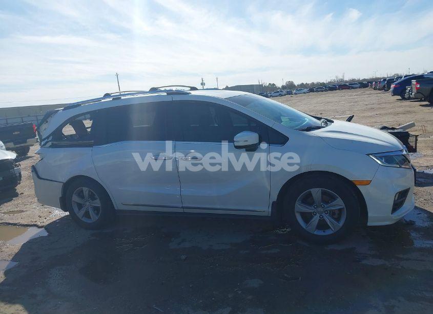 Photo 13 of 2018 Honda Odyssey EX-L (VIN 5FNRL6H78JB102703)