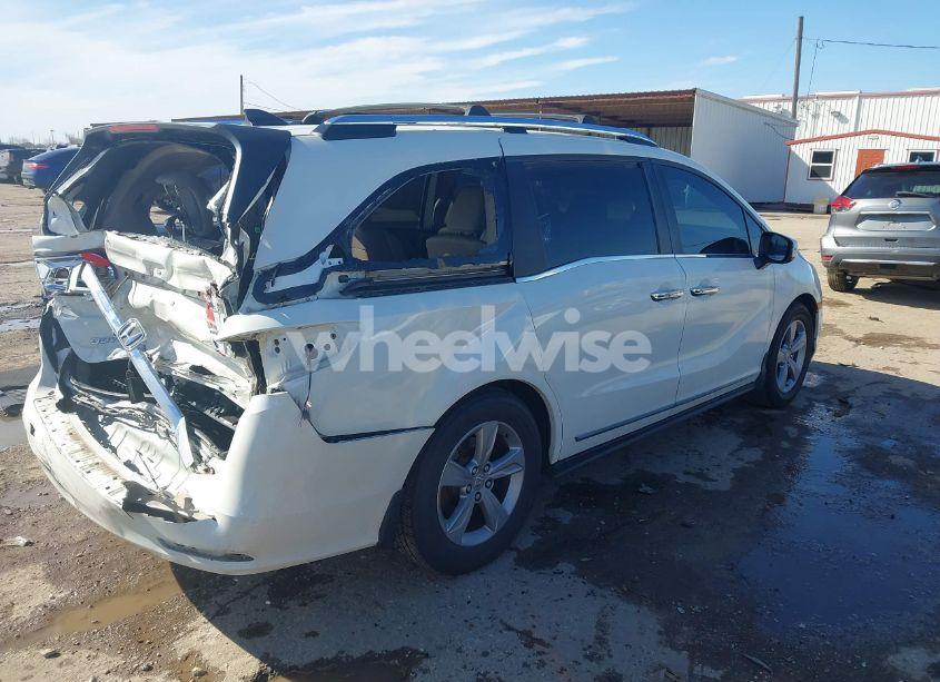 Photo 4 of 2018 Honda Odyssey EX-L (VIN 5FNRL6H78JB102703)