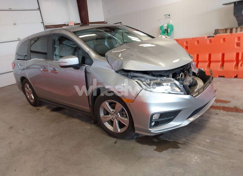 2019 Honda Odyssey EX-L (VIN 5FNRL6H78KB036400) main photo