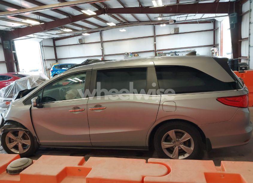 Photo 14 of 2019 Honda Odyssey EX-L (VIN 5FNRL6H78KB036400)