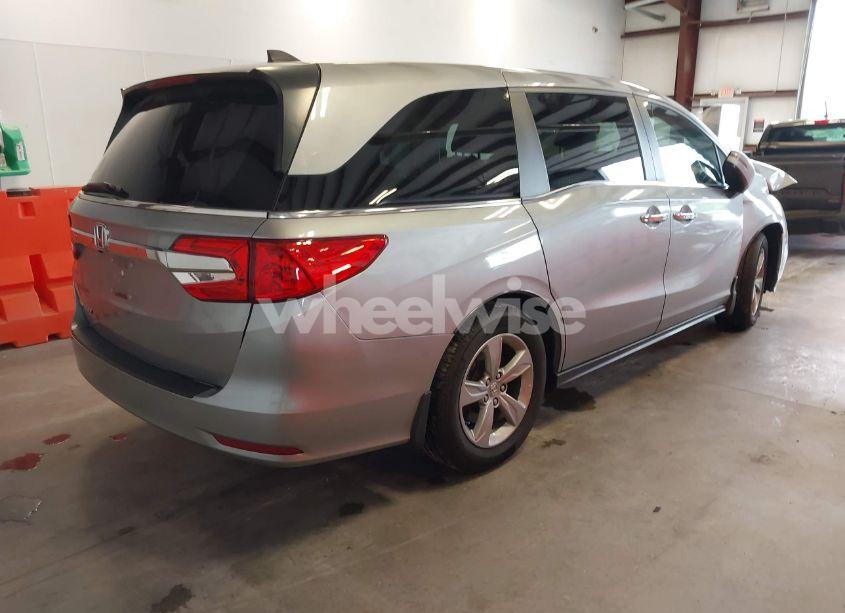 Photo 4 of 2019 Honda Odyssey EX-L (VIN 5FNRL6H78KB036400)