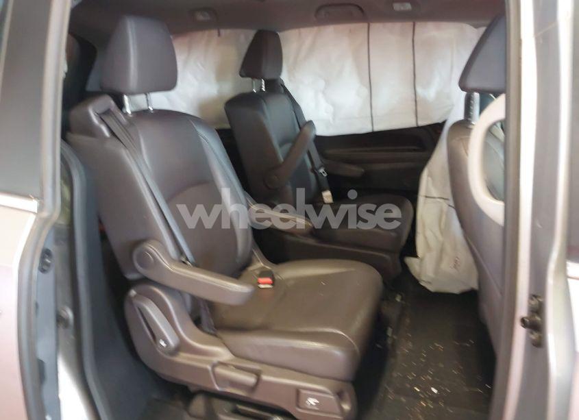 Photo 8 of 2019 Honda Odyssey EX-L (VIN 5FNRL6H78KB036400)