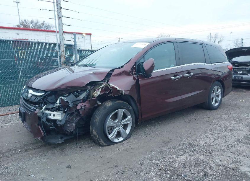 Photo 2 of 2019 Honda Odyssey EX-L (VIN 5FNRL6H78KB075293)