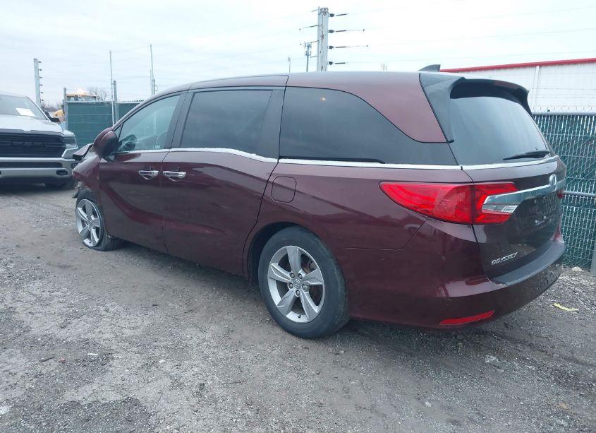 Photo 3 of 2019 Honda Odyssey EX-L (VIN 5FNRL6H78KB075293)