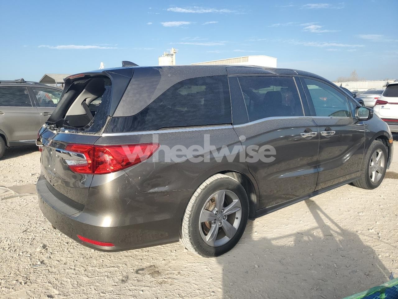 Photo 3 of 2019 HONDA ODYSSEY EXL (VIN 5FNRL6H78KB076931)