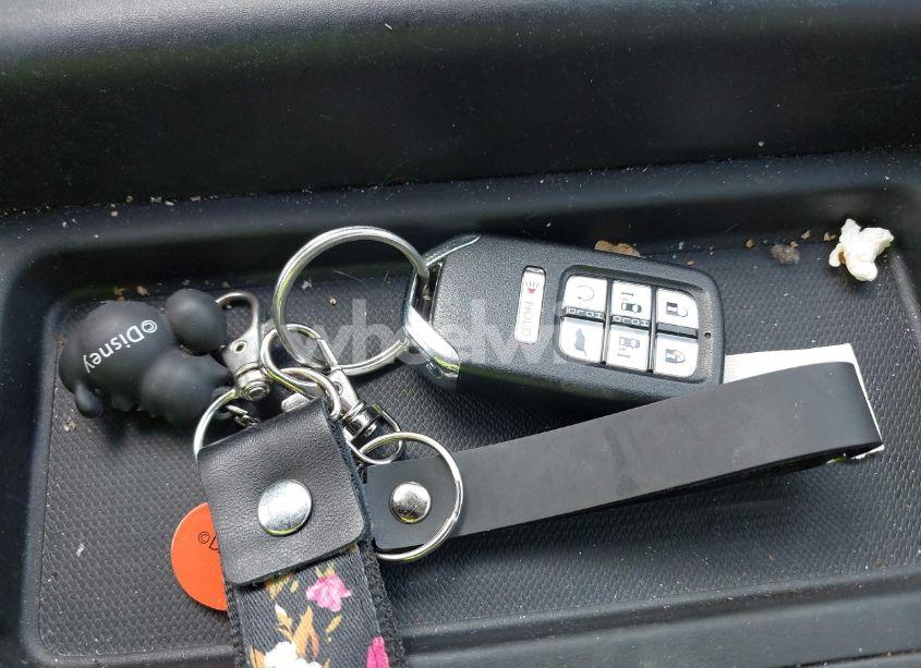 Photo 11 of 2019 Honda Odyssey EX-L (VIN 5FNRL6H78KB136769)